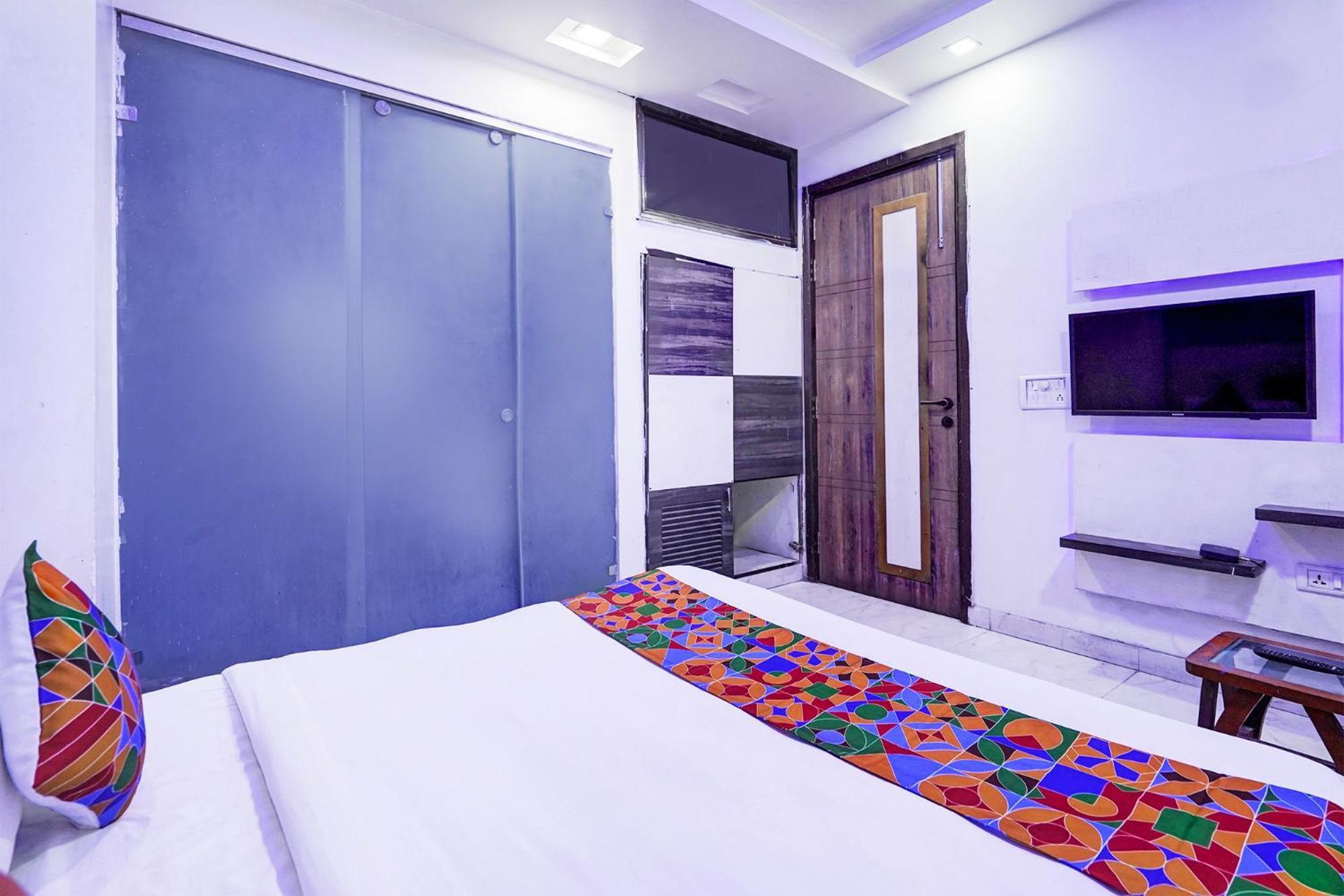 Fabhotel Season Grand Delhi  Exterior photo