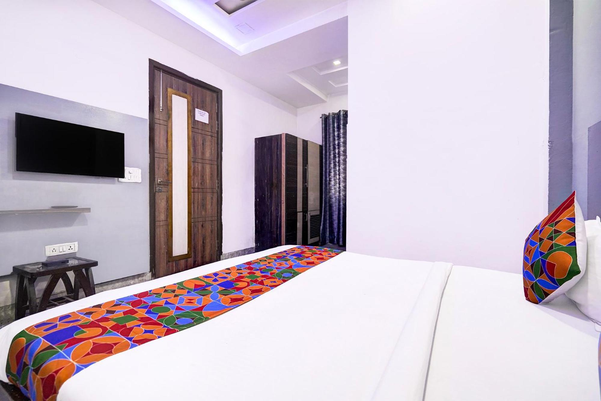 Fabhotel Season Grand Delhi  Exterior photo