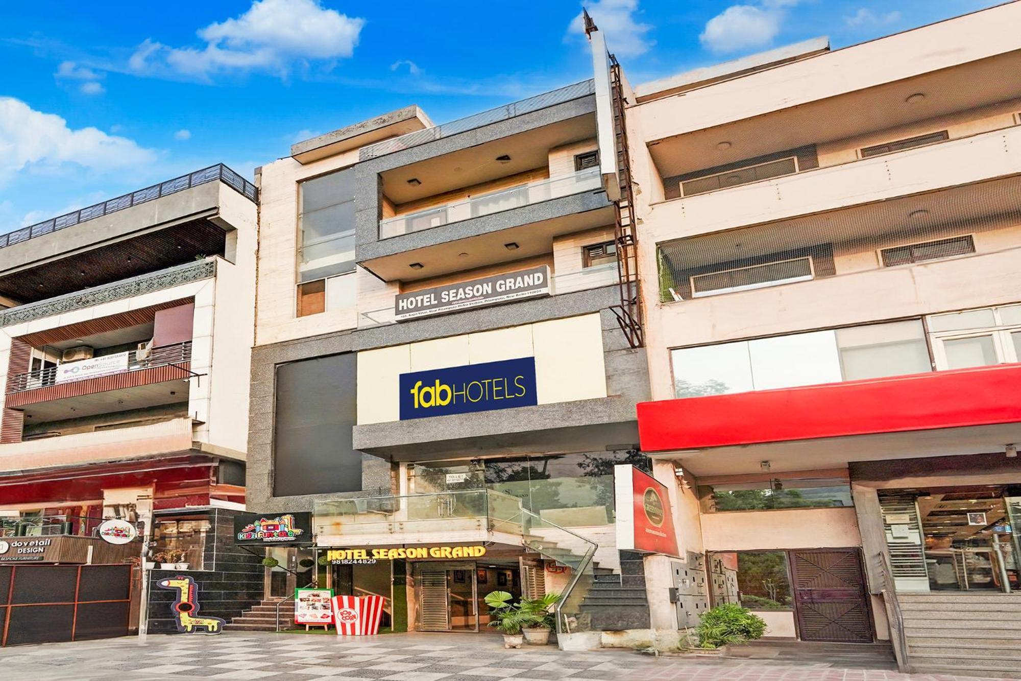 Fabhotel Season Grand Delhi  Exterior photo